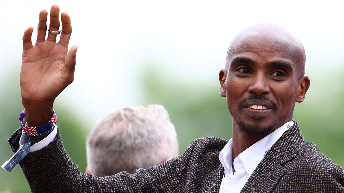 Farah storms to victory | Other | Sport | Express.co.uk