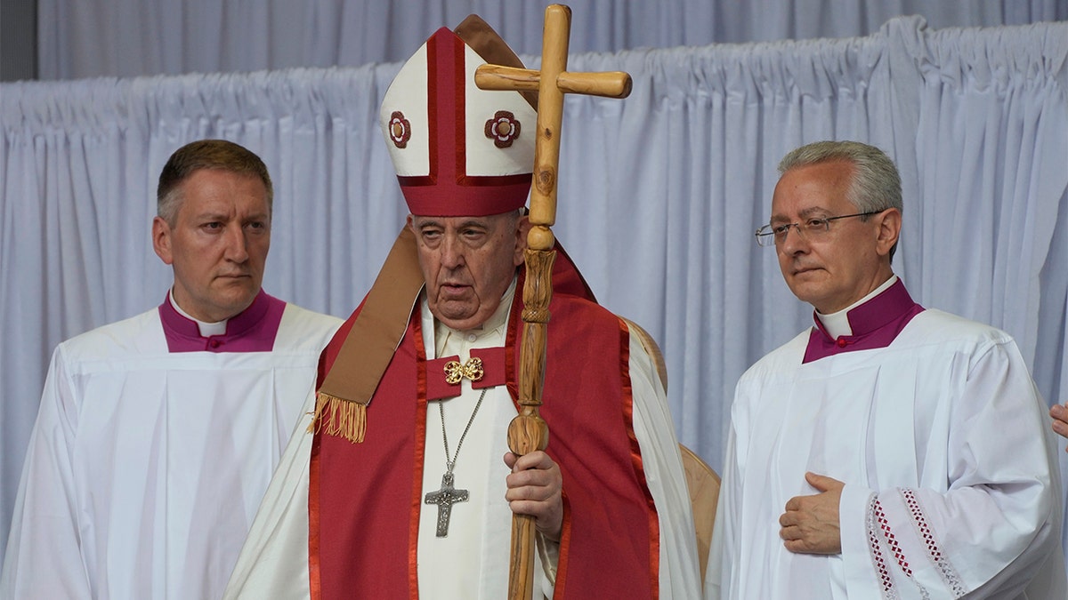 Pope Francis celebrates mass in Edmonton, Canada's Commonwealth Stadium