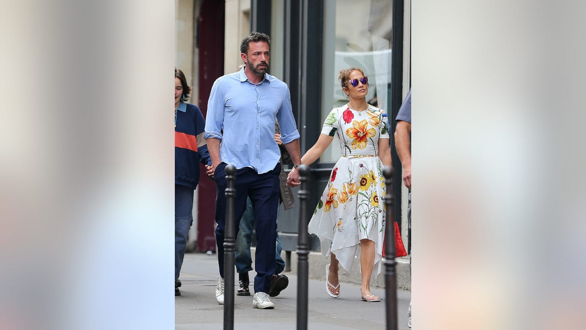 Ben Affleck and Jennifer Lopez take a walk