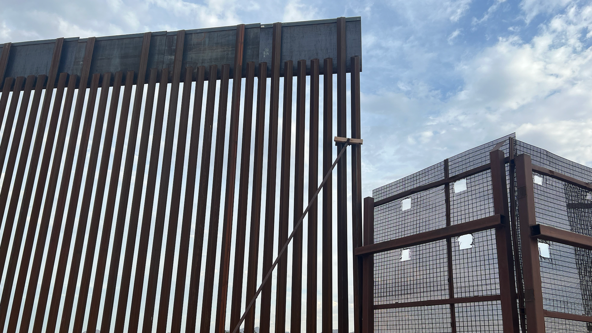 El Paso border wall