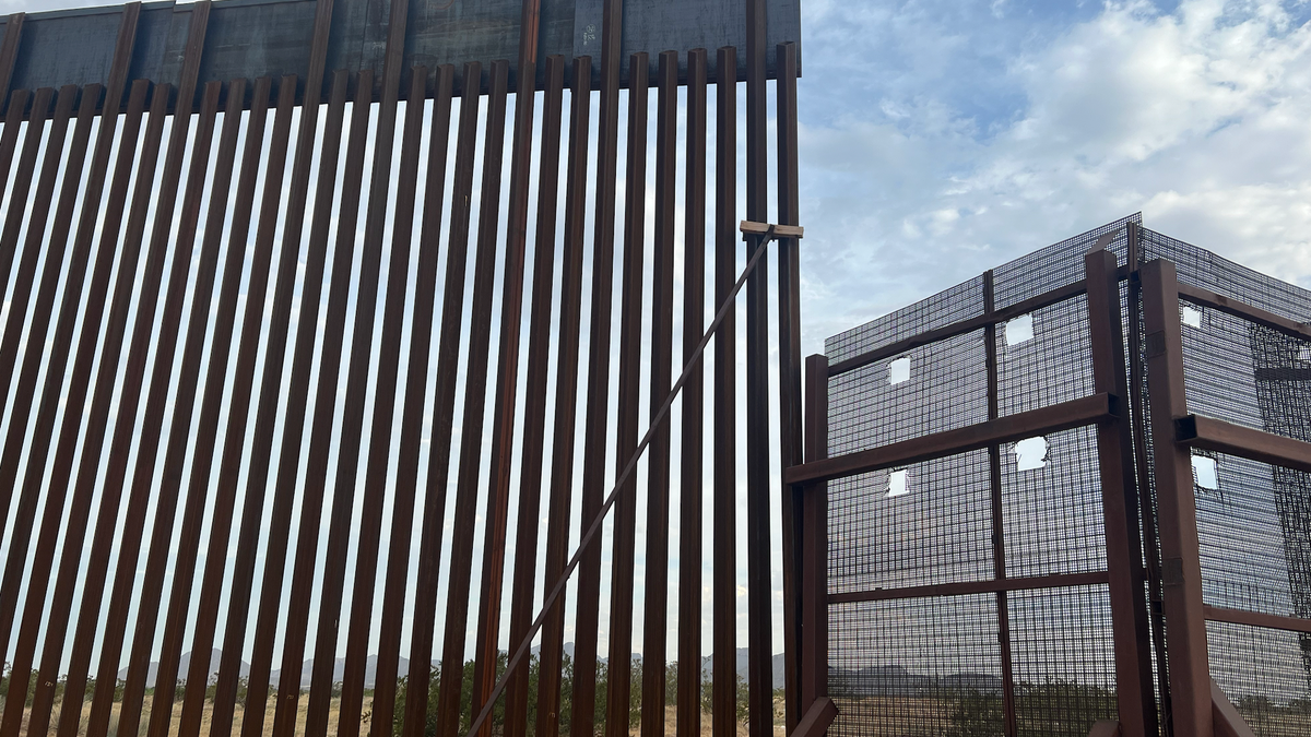 El Paso border wall