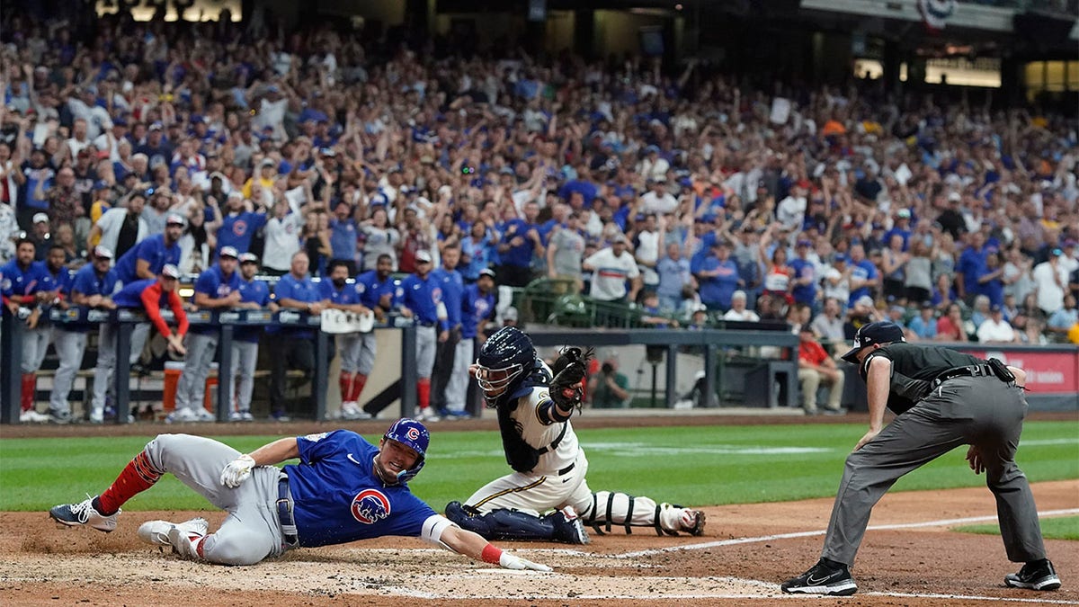 Cubs' Seiya Suzuki demolishes first MLB home run with 412-foot shot vs.  Brewers 