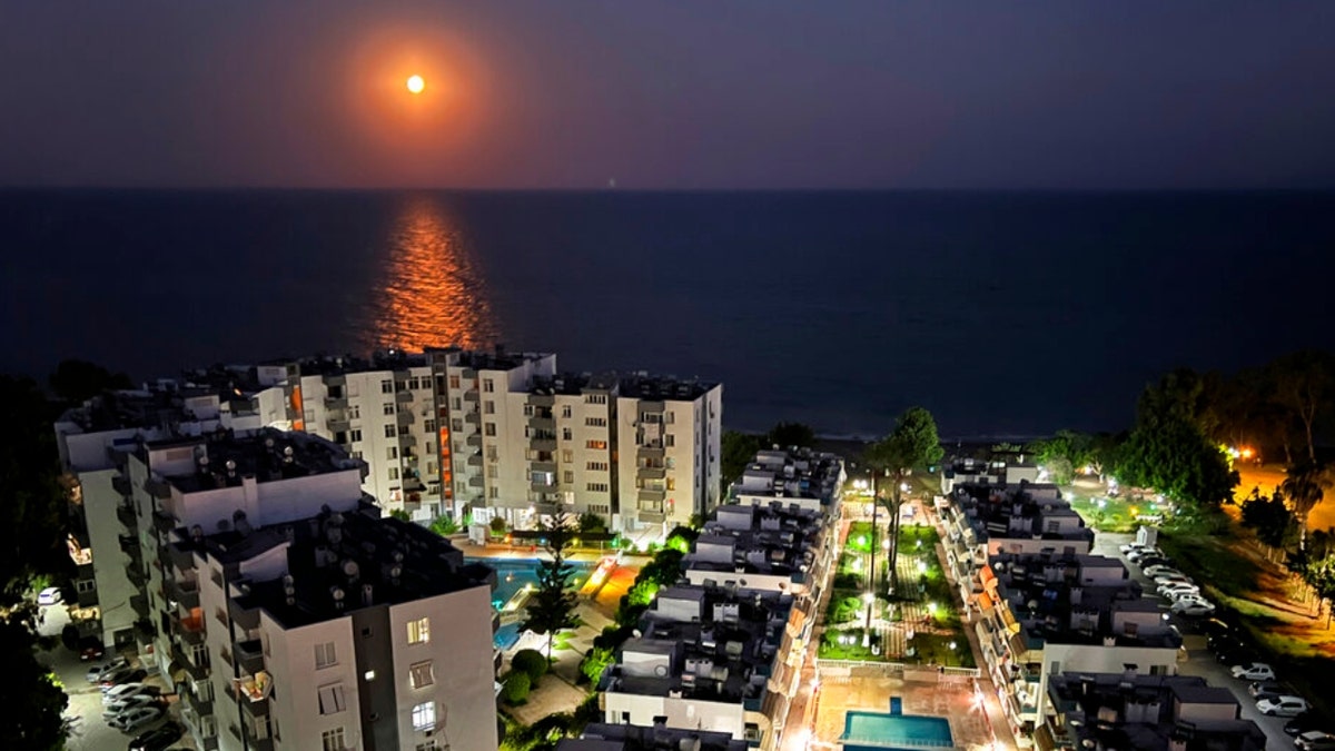 The Buck Supermoon in Turkey