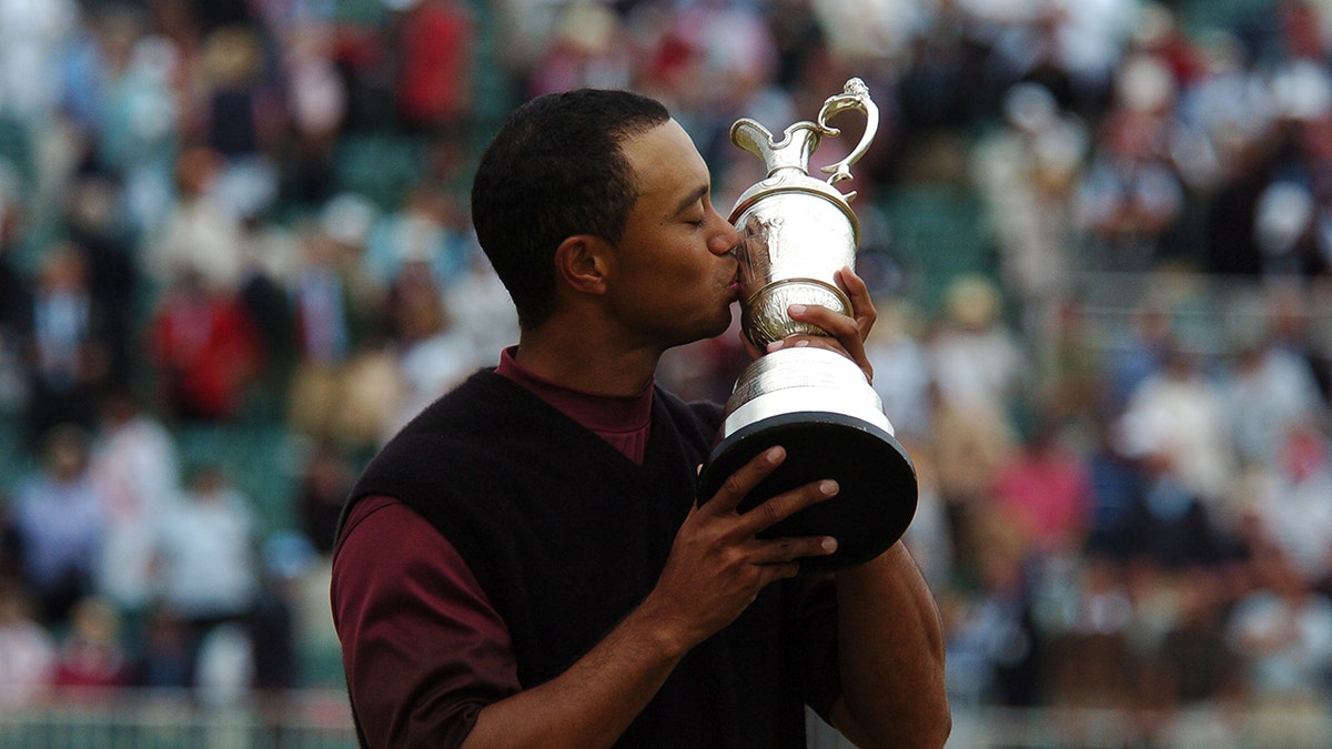 Tiger Woods at the 2005 Open Championship