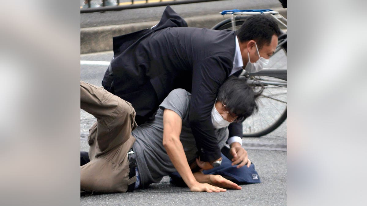 Shinzo Abe shooting suspect tackled
