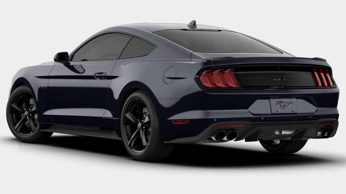 Mustang Black Accent