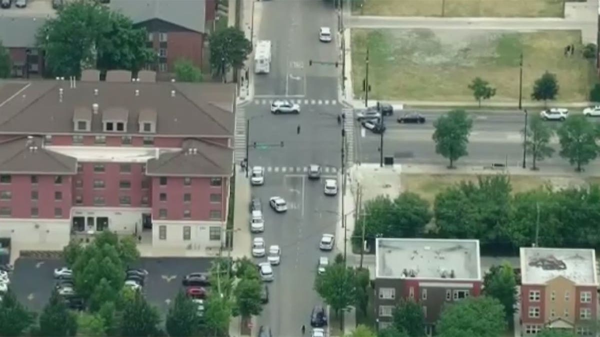 Aerials Chicago officer wounded