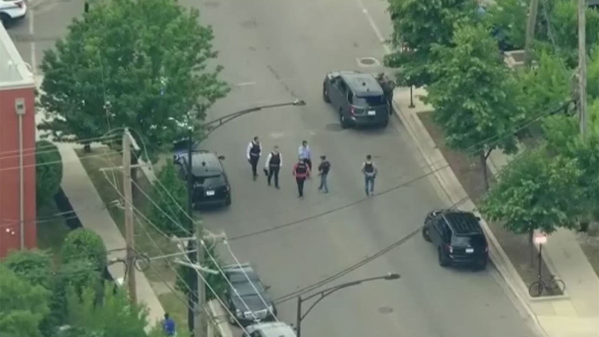 Aerials Chicago officer wounded