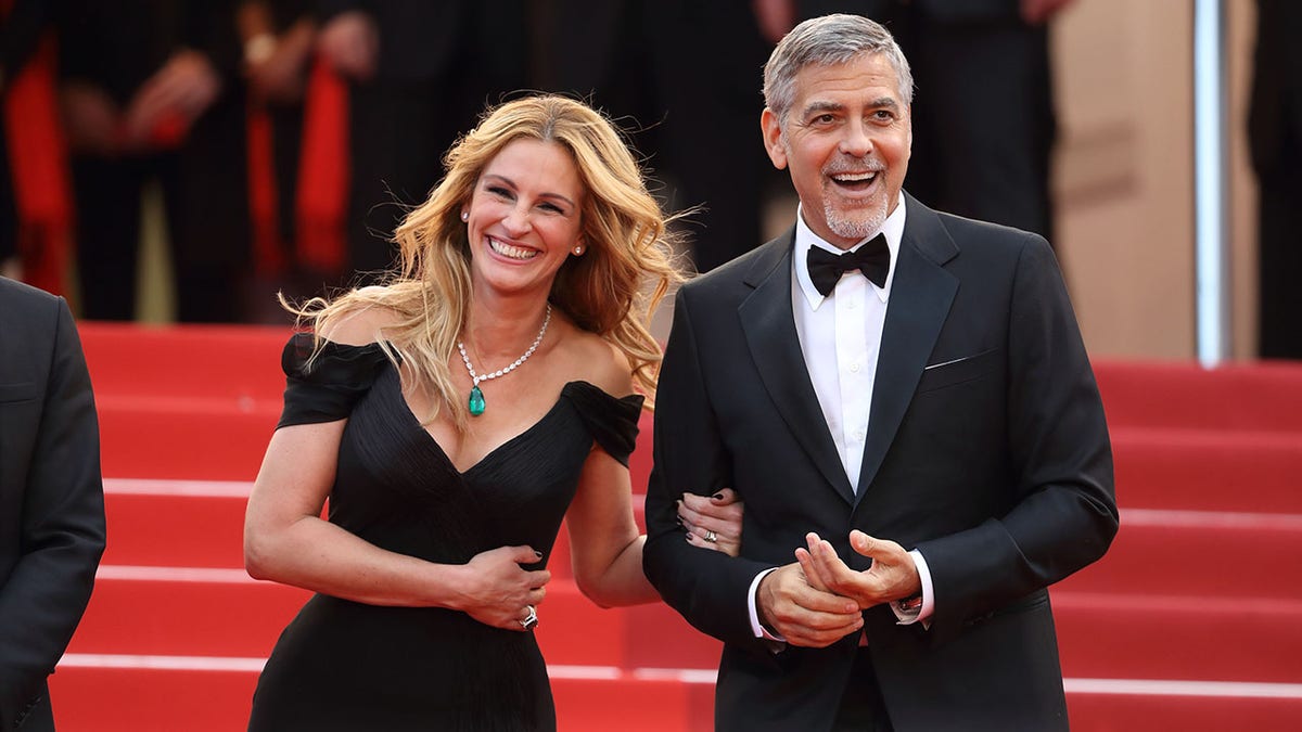 George Clooney, Julia Roberts and more on-screen celebrity reunions ...