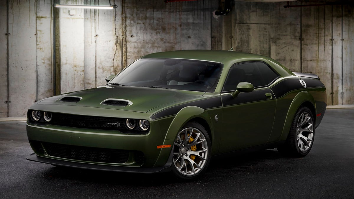 Dodge Challenger Jailbreak