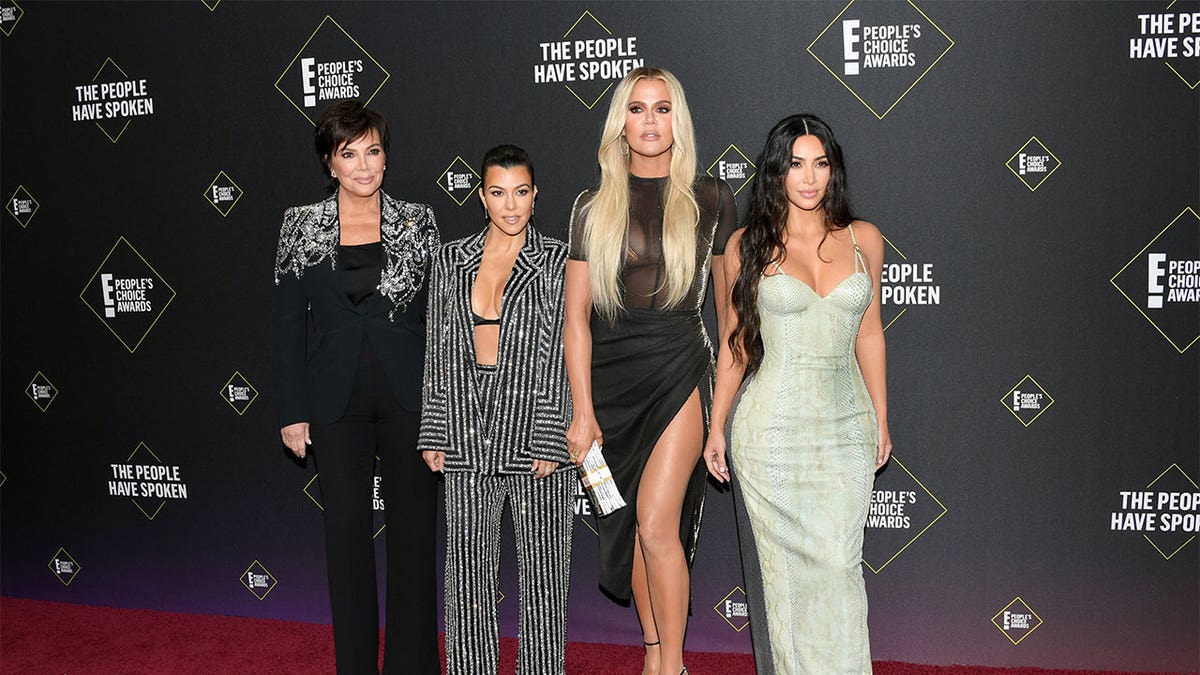 Kris Jenner, Kourtney Kardashian, Kourtney Kardashian e Kim Kardashian