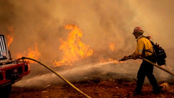 California firefighters are helped by favorable weather in fight against forest fires
