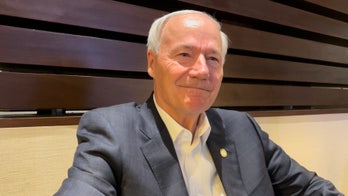 2024 GOP prez candidate Hutchinson, potential contender Rogers, weigh in on deep concerns over AI advancements