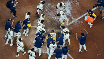 Brewers rally to beat Cubs behind Victor Caratini's walk-off home run