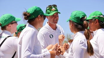Oregon women's golf coach creates home run 'dad hack'