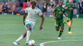Colorado Rapids' Gyasi Zardes scores to help lead the team to a tie against Orlando City