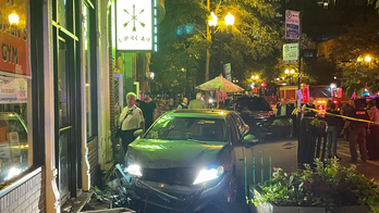 Chicago car jumps curb, injures 5 pedestrians and diners; driver flees