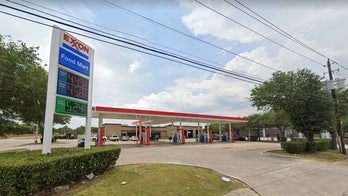 Houston gas station shooting leaves one teen dead, two others wounded