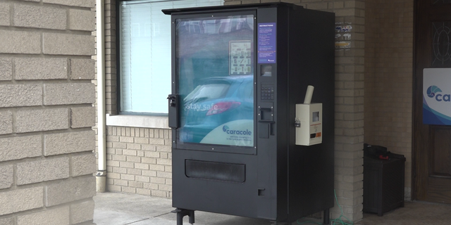 At Cincinnati, this vending machine dispenses Narkan and Fentanyl test strips.