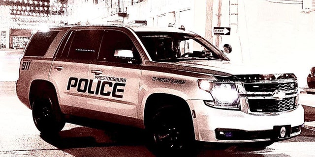 Trois policiers de Prestonsburg ont été tués et d'autres ont été blessés lors d'une fusillade le 30 juin 2022. 