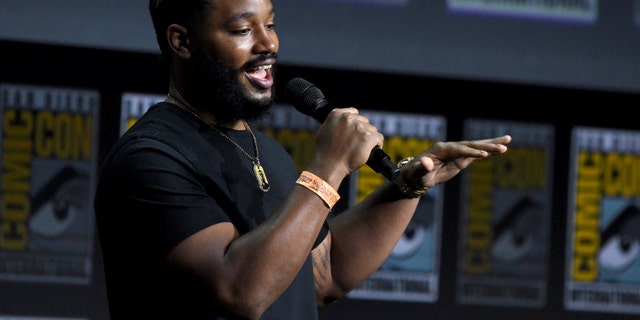 Ryan Coogler asiste a un seminario de Marvel Studios el día 3 de Comic-Con International el sábado 23 de julio de 2022 en San Diego.  (Foto de Richard Shotwell/Invision/Associated Press)