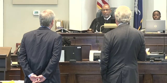 Disbarred South Carolina Attorney Alex Murdaugh Pleads Not Guilty In ...