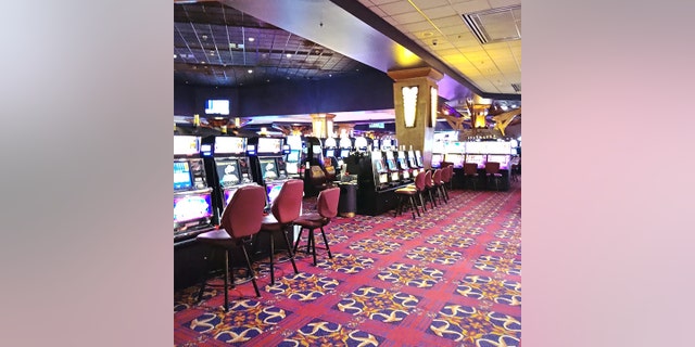 For one of his last nights in Minnesota, Bob Barnes stayed in a casino resort, courtesy of a Facebook follower who also bought him a meal voucher.