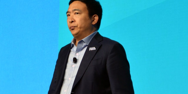 Andrew Yang calls for the disruption of the two-party system at the libertarian FreedomFest conference on July 16, 2022.