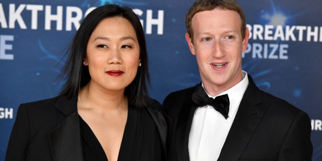 Mark Zuckerberg and Priscilla Chan attend the 2020 Breakthrough Prize Red Carpet at NASA Ames Research Center on November 03, 2019 in Mountain View, California.