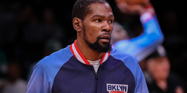 Kevin Durant of the Brooklyn Nets warms up before the NBA playoffs against the Boston Celtics at the Barclays Center in Brooklyn, N.Y., April 25, 2022.