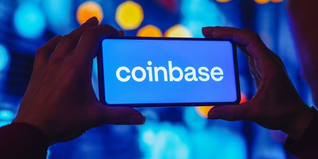 A former employee of the cryptocurrency exchange platform Coinbase and two others were charged for insider trading. This is one of the first cases of cryptocurrency executives being charged in a wire fraud case.