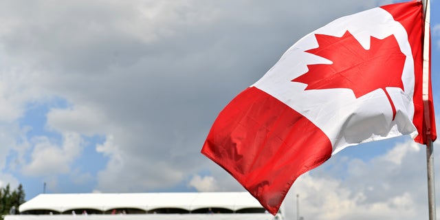 Une vue générale d'un drapeau canadien lors de la troisième ronde de l'Omnium canadien RBC au St. George's Golf and Country Club le 11 juin 2022, à Etobicoke, en Ontario.
