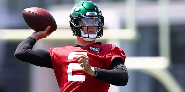 New York Jets' second-place quarterback Zach Wilson during the New York Jets Mandatory Minicamp at the Atlantic Health Jet Training Center in Florham Park, NJ on June 15, 2022. 