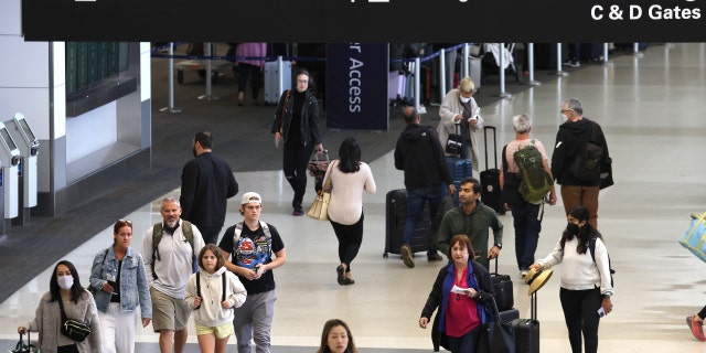 San Francisco police arrested a stabbing suspect in the city's airport four days after an airport bomb threat.