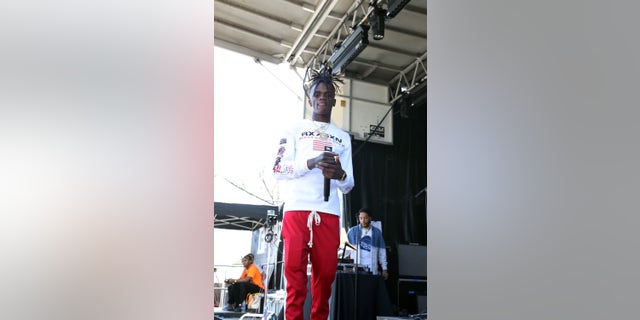 JayDaYoungan, 2018'de The Fader Fort'ta sahne alıyor.