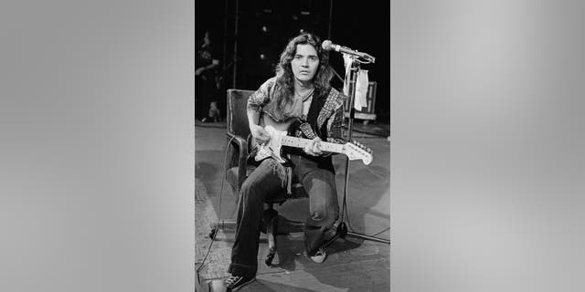 Guitarist Tommy Bolin (1951-1976) from Deep Purple rehearsing, circa 1975.