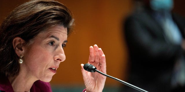 Gina Raimondo, U.S. Secretary of Commerce, said that lawmakers may approve a $52 billion subsidy to U.S. semiconductor chip manufacturers.