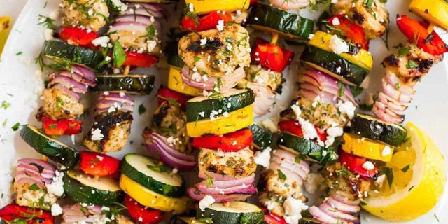 Make these easy chicken kabobs for a weeknight meal. (Rainier Foods)