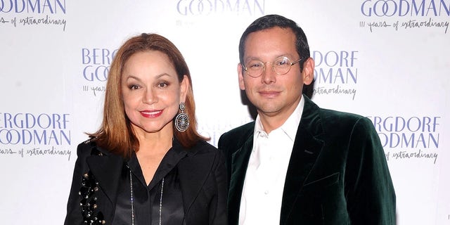 Nancy Gonzalez (à gauche) et feu son fils Santiago Gonzalez (à droite).
