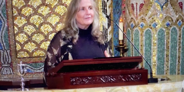 Wendy Gerber of Temple Emanu-El shared her story with members of the congregation during a recent Friday evening service. She spoke with Fox News Digital about what she saw and heard at the Ukraine-Poland border.