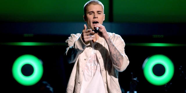 Justin Bieber will resume his tour on July 31.