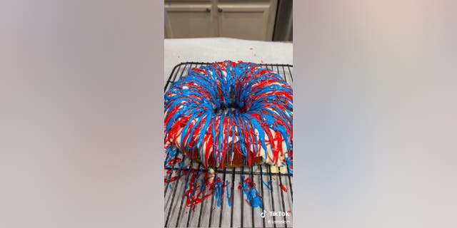 The 4th of July Bundt cake's red, white and blue frosting should look similar to an illuminated firework.