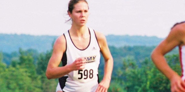 Maura Murray excelled at long-distance running, according to her sister Julie.