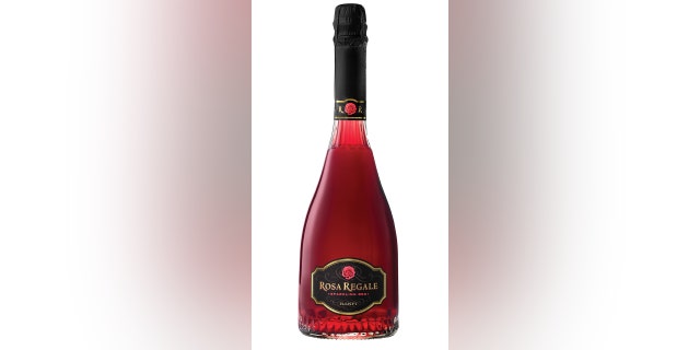 This sparkling red wine is full of fruit flavors.