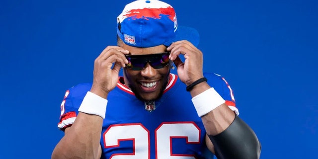 Saquon Barkley rocks the classic Giants gear. He was featured in the Giants' announcement video.