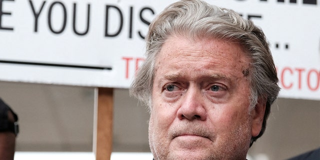 Former Trump White House chief strategist Steve Bannon is seen in US court in Washington July 21, 2022. 