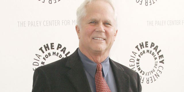 Tony Dow, conocido por su papel de Wally Cleaver en "Déjalo al Castor," está bajo cuidados paliativos en su "últimas horas," su hijo le dijo a Fox News Digital.