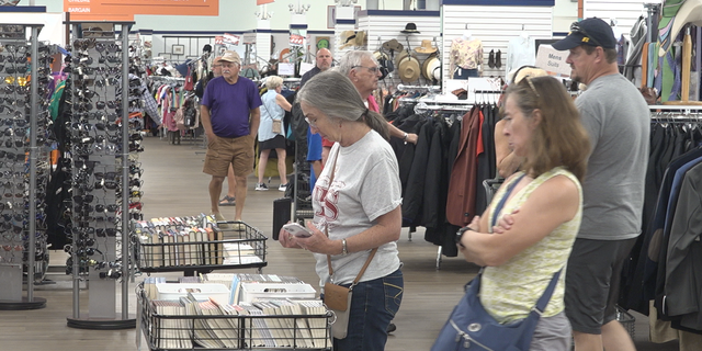 Unclaimed Baggage in Scottsboro, Alabama, sells items from lost or unclaimed luggage in airports.