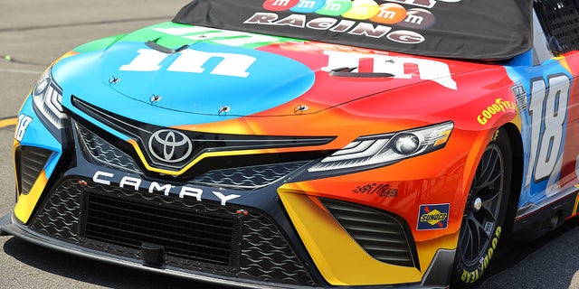 Kyle Busch's Toyota Camry is physically identical to Hamlin's.