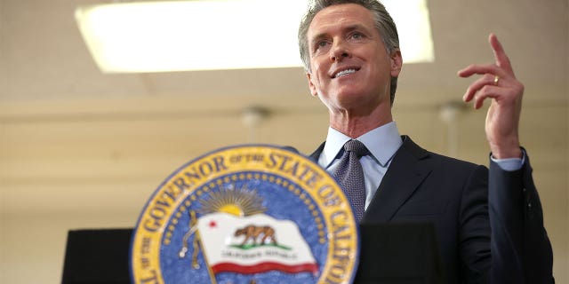 SAN FRANCISCO, CALIFORNIA - OCTOBER 01: California Gov. Gavin Newsom speaks during a news conference after meeting with students at James Denman Middle School on October 01, 2021 in San Francisco, California. (Photo by Justin Sullivan/Getty Images)